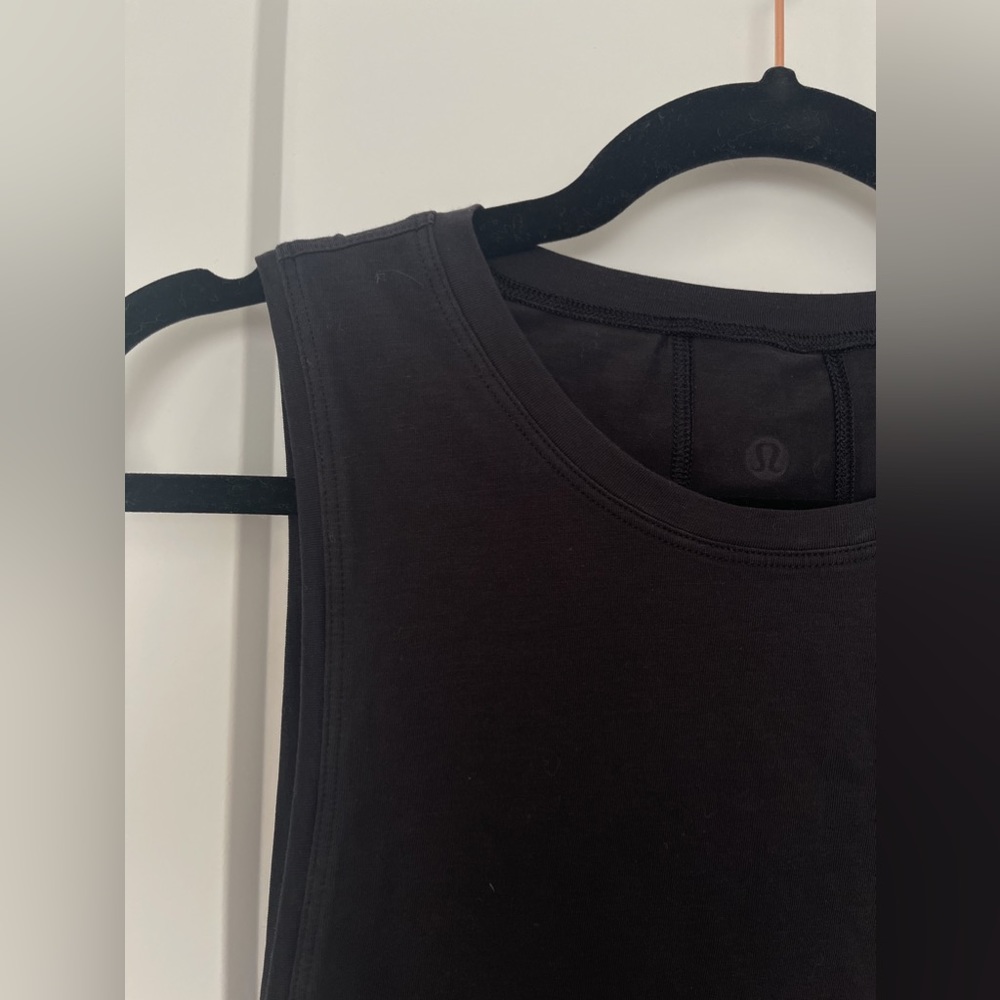 Lululemon Tank - Picture 4 of 5